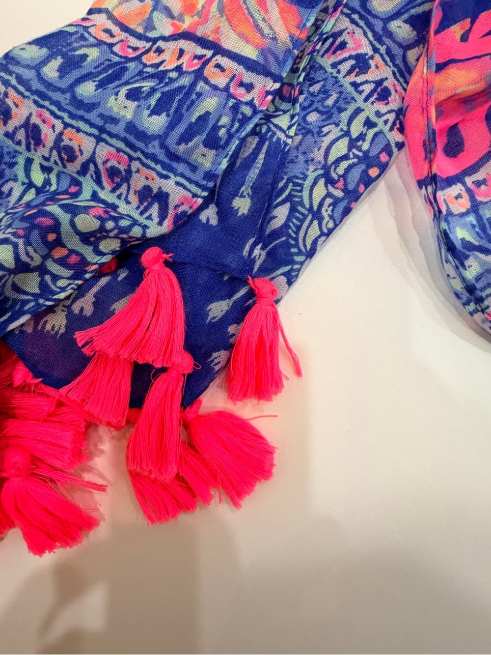 Lily Pulitzer light weight resort scarf or beach coverup. Vibrant!